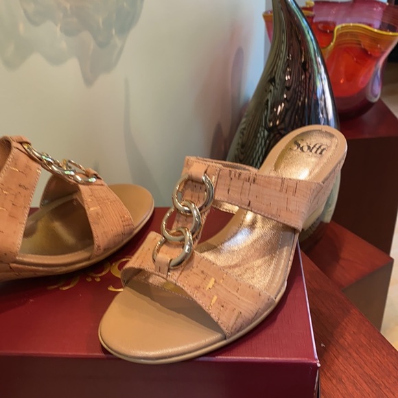 Sofft Wedge Sandals New in Box - Picture 5 of 5